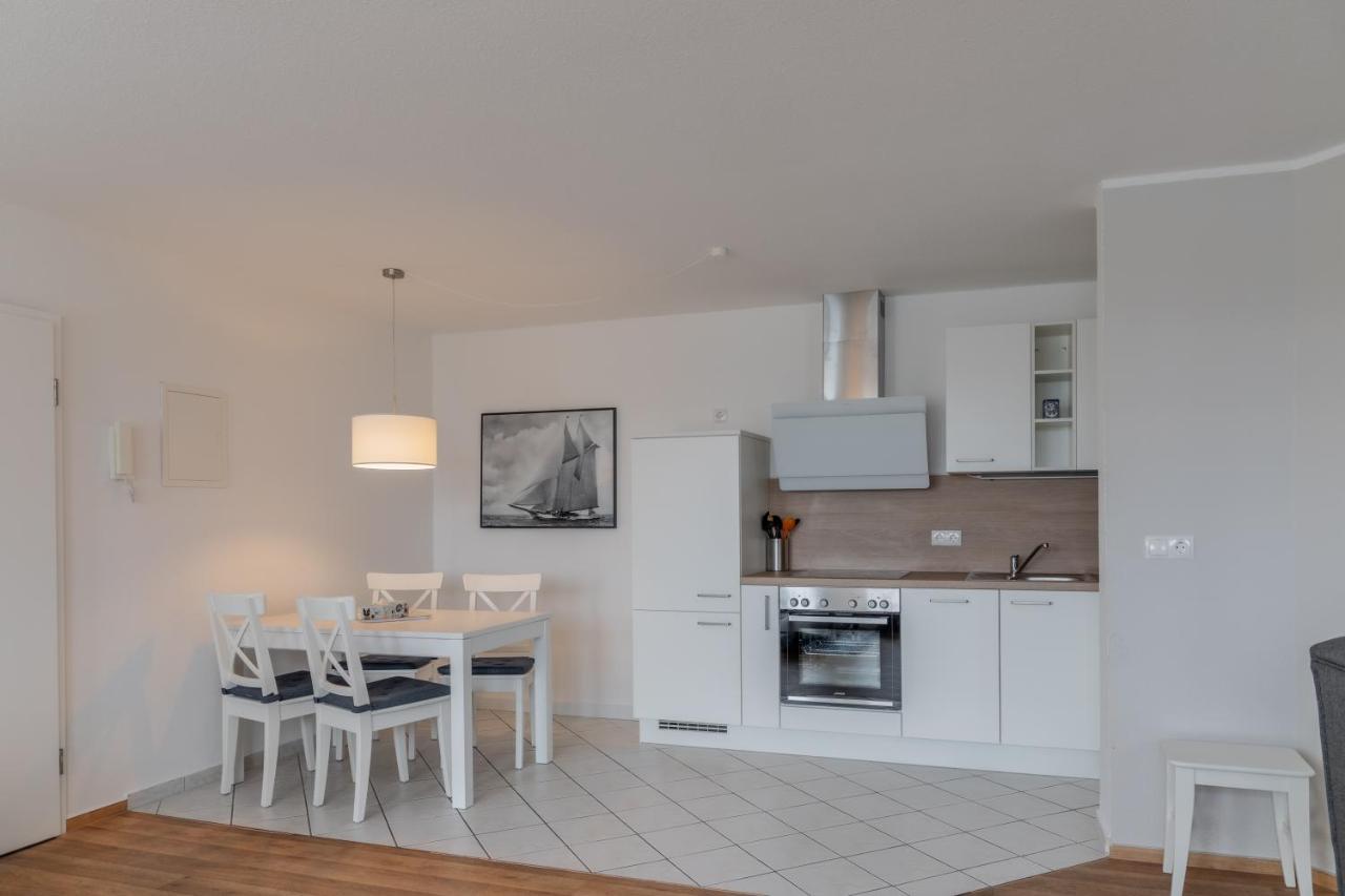 Ferienwohnung Mit Schwimmbadnutzung In Sellin - Haus Strandeck Fewo 14 Гёрен Экстерьер фото
